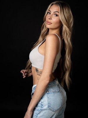 Amanda Moore (Model)