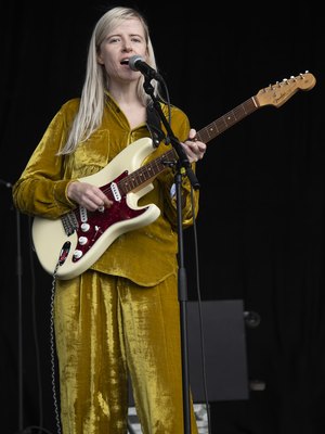 Amber Arcades