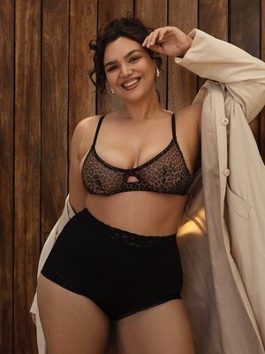 Amy Florence