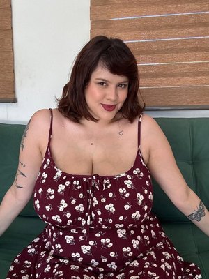 Scarlett Woods