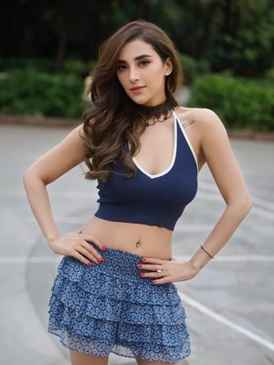 Angela Krislinzki
