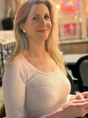 Caitlin Roth