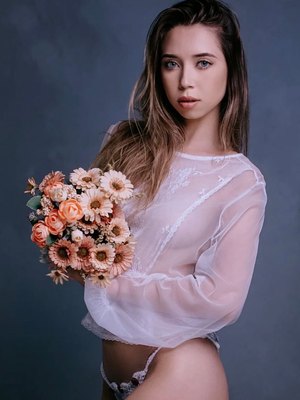 Carol Oliveira