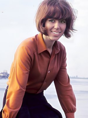 Alexandra (singer)
