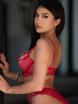 Alexandra Johns