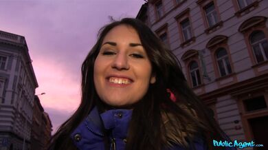 Public Agent šuká na hotelu sexy kundičku