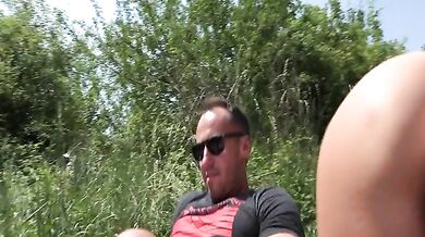 Šukání sexy mladé stopařky