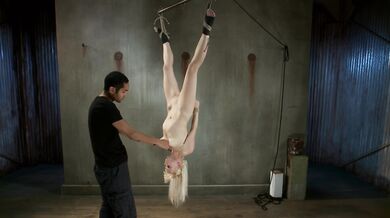 Subina Elyssa Greene ošukaná dominantním mužem v BDSM pornu