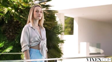Divoká šukačka venku s blondýnkou Kelly Collins 