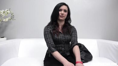 Amatérka Nikola a její první ošukání na českém castingu