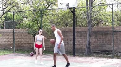 Basketbalový sex s Alexis Rodriguez