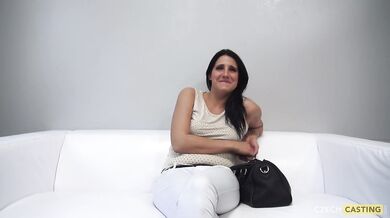 MILFka Iva ošukaná na českém castingu