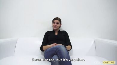 Prsatá amatérka Denisa ošukaná na českém castingu