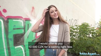 Kráska Olivia Sparkle vyplněná pořádným pérem