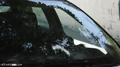 Blondýna s velkým zadkem, MILF Lucky Kay, šuká manželova kolegu z práce