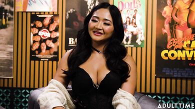 Jasmine Teaa – čistě asijské orgie, porno z Redditu a cosplay Chun-Li