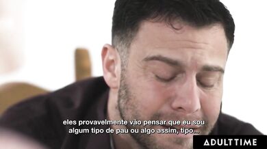Skye Blue šuká nevěrného snoubence své nejlepší kamarádky, aby mu vyléčila studené nohy!