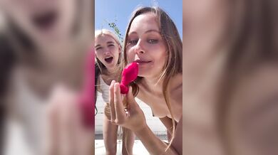Stella Barey a Madiruve si hrají se svými sexy těly