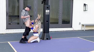 Sexy Livvalittle si to rozdává v kostýmu Loly Bunny