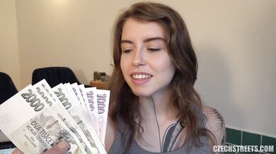 Doručení pizzy se spermatem za rychlý prachy!