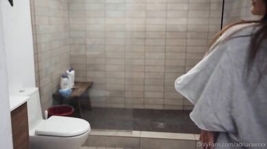 Gina Valentina a Adria Rae si navzájem lízají kundičky