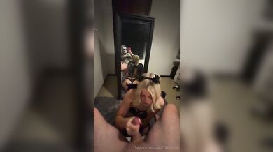 UwUCuteDemon dostane výstřik do obličeje po vlhké kuřbě v POV