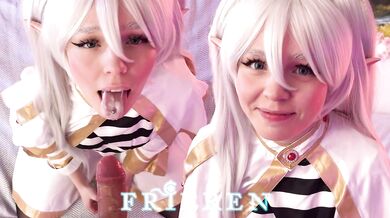 Kočka Aqua_Ri předvede uslintanou kouřku v cosplayi Frieren
