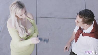 Nadržená blondýnka Kenzie Taylor