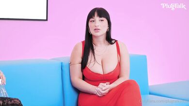 Alexandra Mink a Lena The Plug šukají ve trojce