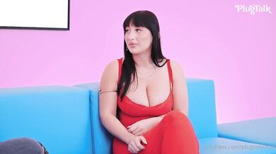 Alexandra Mink a Lena The Plug šukají ve trojce