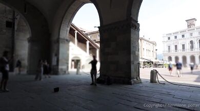 Hermiona Potter si užívá šukání na dovolené