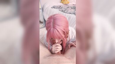 Zrzka Strawberrymilk_xox dostane creampie od BWC