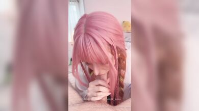Zrzka Strawberrymilk_xox dostane creampie od BWC