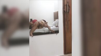 Indická dívka na uniklém videu – Payal Gaming a uniklé porno