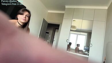 Nadržená Alicia v domácím pornu