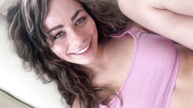 Sladký sex s drobnou nevlastní sestrou Renee Rose