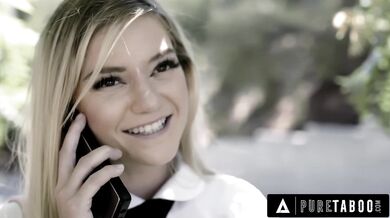 Příliš nábožensky založená zlobivá teenka Chloe Foster nabízí svůj panenský zadek sousedovi-cizinci