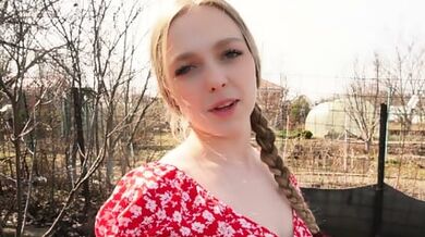 Venkovská holka si v POV užije creampie od městského nováčka