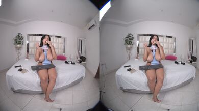Alhana Pulido v sólovém VR porno videu