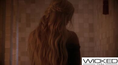 Žhavá mega blondýnka Allie Nicole je ošukaná ve středověkém stylu