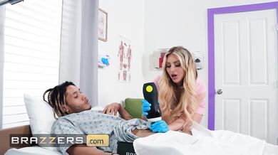 Soukromá ošetřovatelská seance žhavé Kayley Gunner přivede Dereka Savage k naprosté erekci