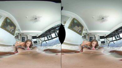 Macecha jezdí na ptáku ve VR
