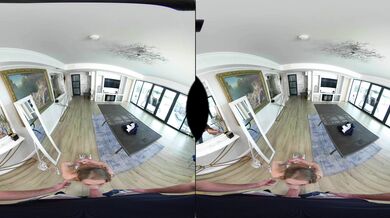 Macecha jezdí na ptáku ve VR