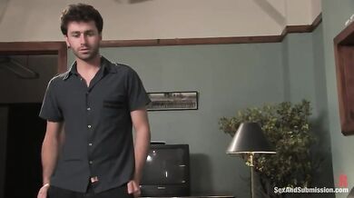 Mellanie Monroe při hardcore BDSM šukání