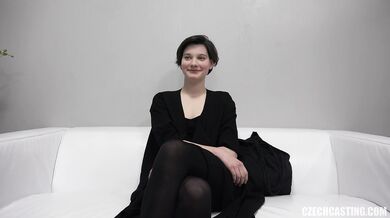 Česká studentka umění Anna na Czech Castingu