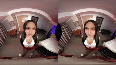 Sexy kočka v síťovaném prádle ve VR pornu