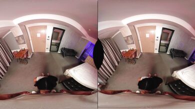 Sexy kočka v síťovaném prádle ve VR pornu