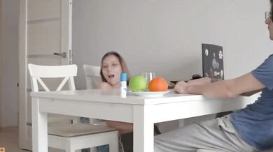 Ruský pár ve trojce