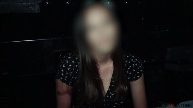 Mladá brunetka a její nemravné přiznání