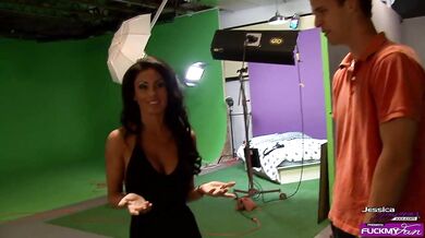 Jessica Jaymes dostane výstřik do obličeje od svého fanouška